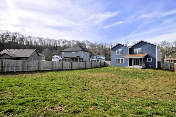 $2,400 | 1688 Rains Road, Clarksville, TN 37042