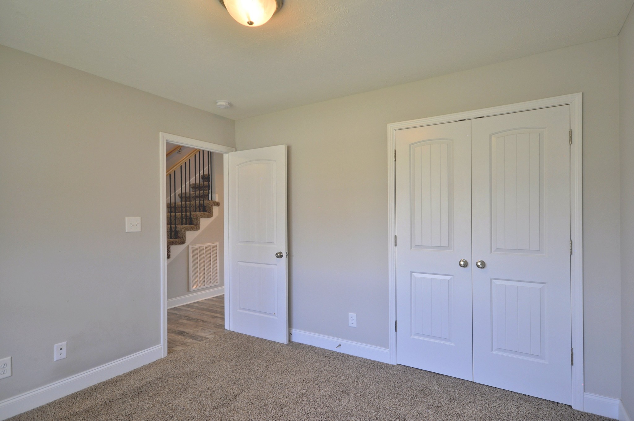 1688 Rains Road Clarksville, TN 37042 - Photo 6 of 56