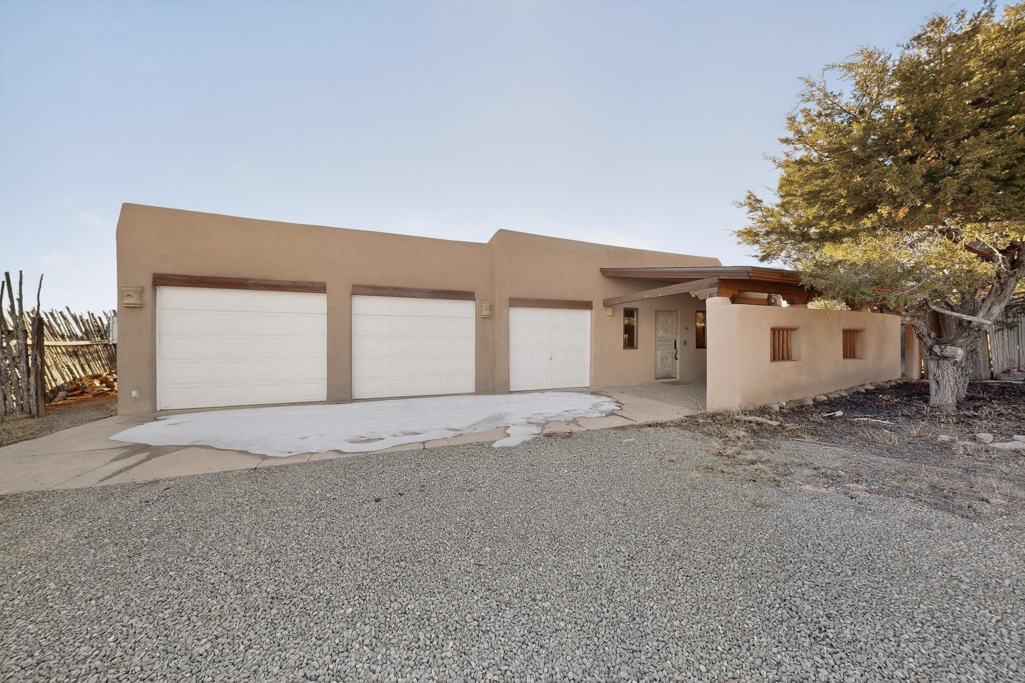 33 Moya Loop Santa Fe, NM 87508 - Photo 4 of 64