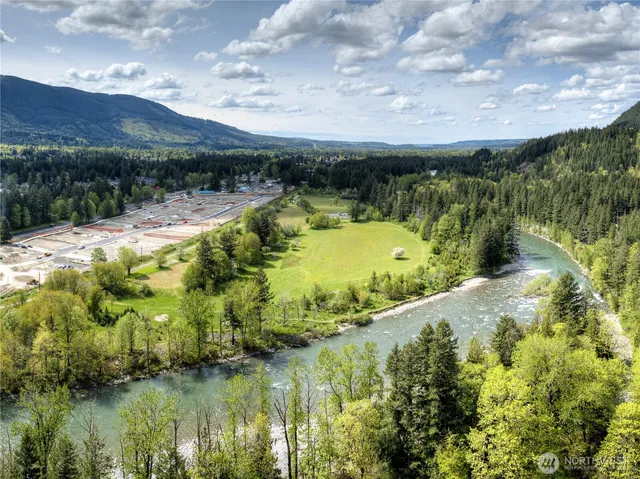 $1,049,900 | 1944 Southeast 12th Street, Unit 1001, North Bend, WA 98045