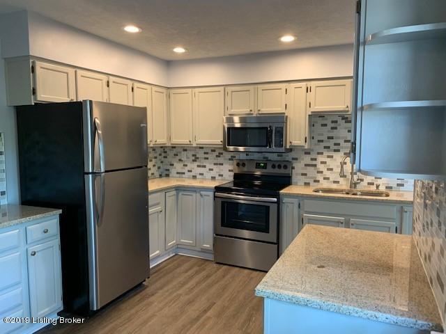6706 El Rancho Road Louisville, KY 40291 - Photo 22 of 41 Kitchen3