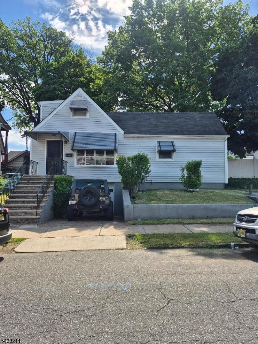 369 East 28th Street Paterson, NJ 07514 - Photo 1 of 15