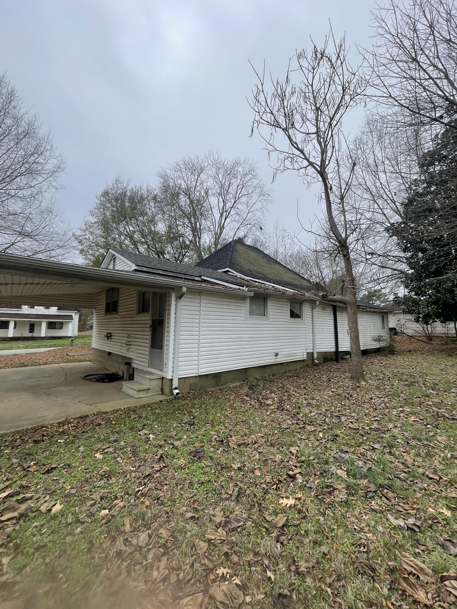 512 McKnight Street Rutherford, TN 38369 - Photo 9 of 17 a house that has a tree in front of it