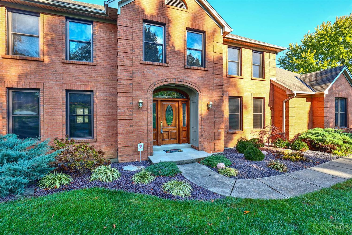 4628 Boomer Road Cincinnati, OH 45247 - Photo 3 of 71 Gallery Image 3