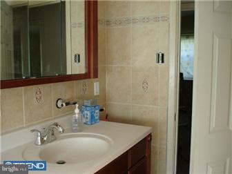 426 Newtown Road Warminster, PA 18974 - Photo 3 of 10 Gallery Image 3