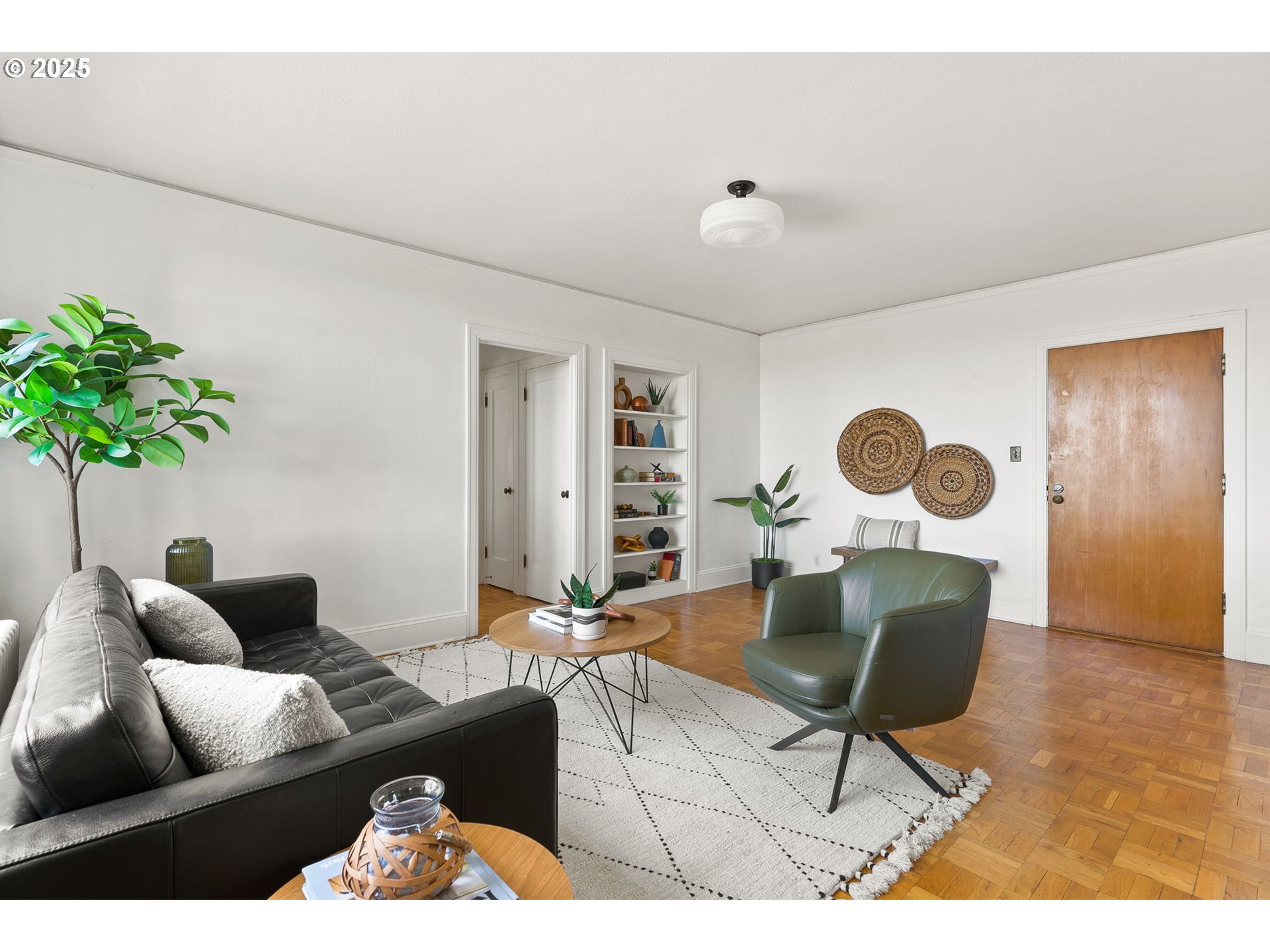 2336 Southwest Osage Street, Unit 402 Portland, OR 97205 - Photo 12 of 43