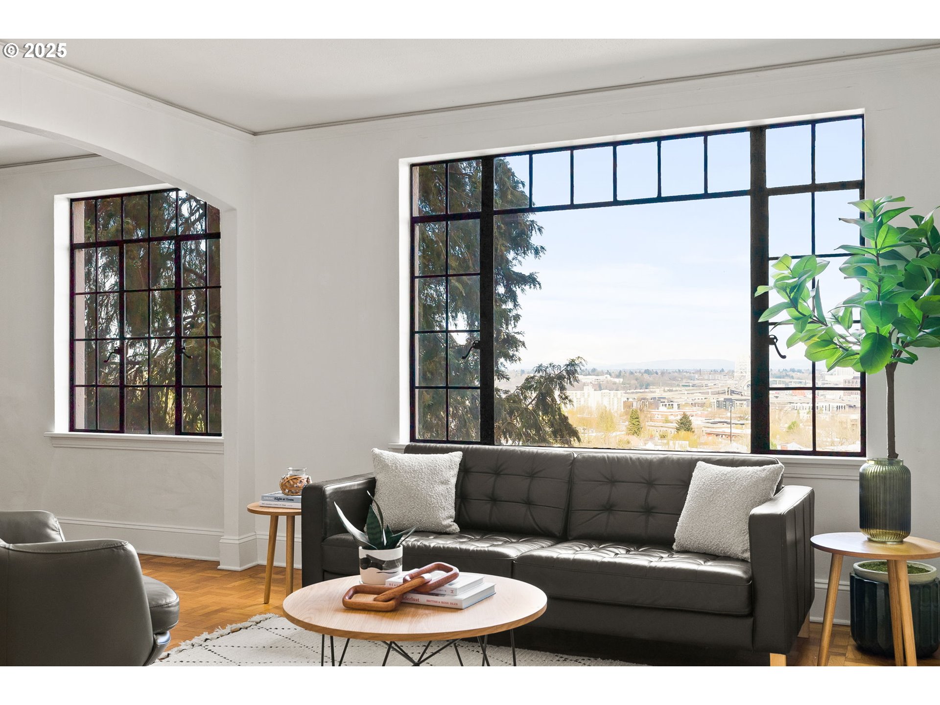 2336 Southwest Osage Street, Unit 402 Portland, OR 97205 - Photo 13 of 43