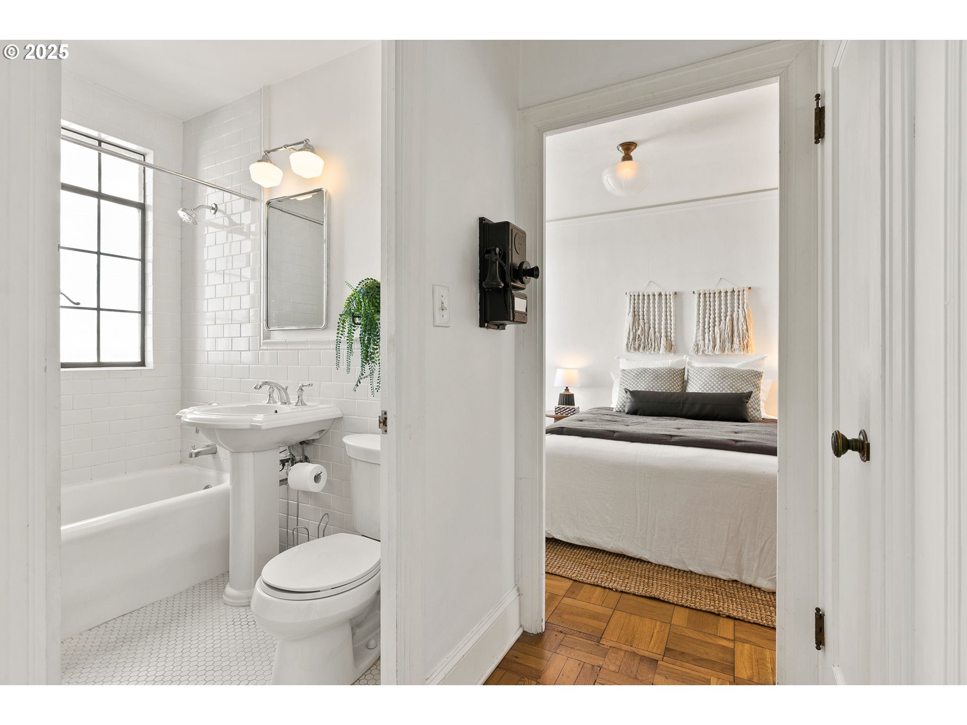 2336 Southwest Osage Street, Unit 402 Portland, OR 97205 - Photo 25 of 43