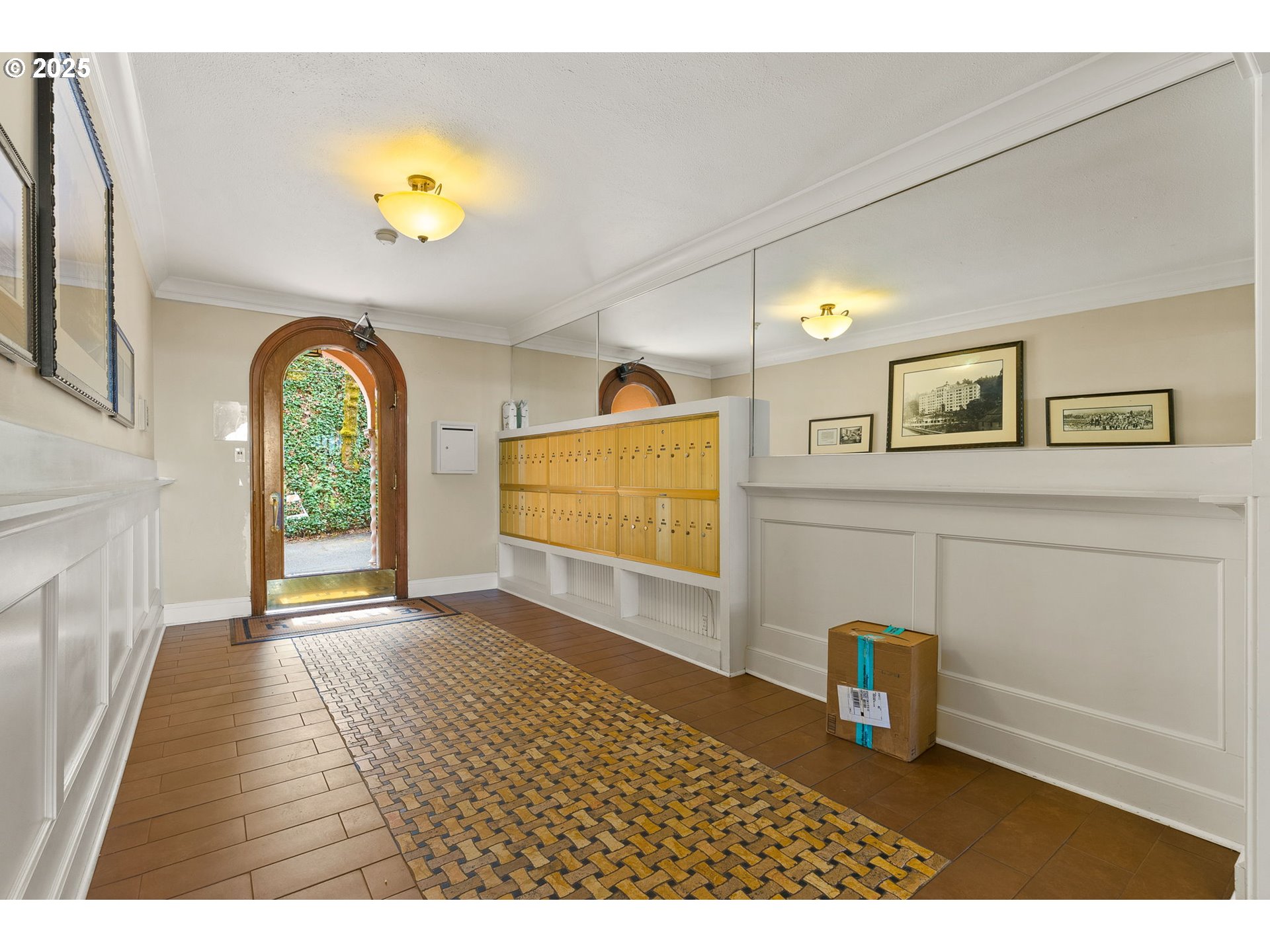 2336 Southwest Osage Street, Unit 402 Portland, OR 97205 - Photo 30 of 43