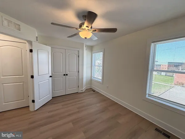 $1,800 | 113 West North Street, Unit 200, Charles Town, WV 25414