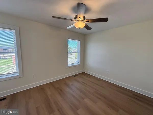 $1,800 | 113 West North Street, Unit 200, Charles Town, WV 25414