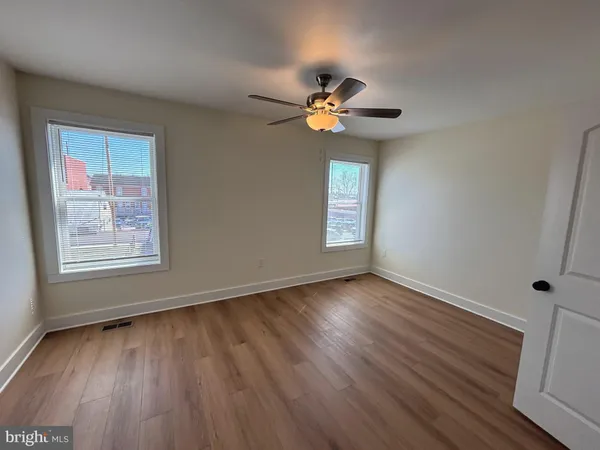 $1,800 | 113 West North Street, Unit 200, Charles Town, WV 25414