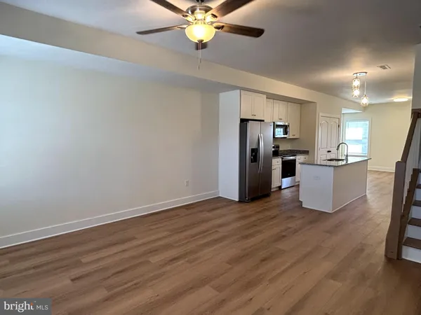 $1,800 | 113 West North Street, Unit 200, Charles Town, WV 25414