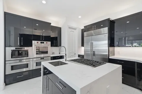 $5,995,000 | 5600 Coastal Drive, Boca Raton, FL 33487
