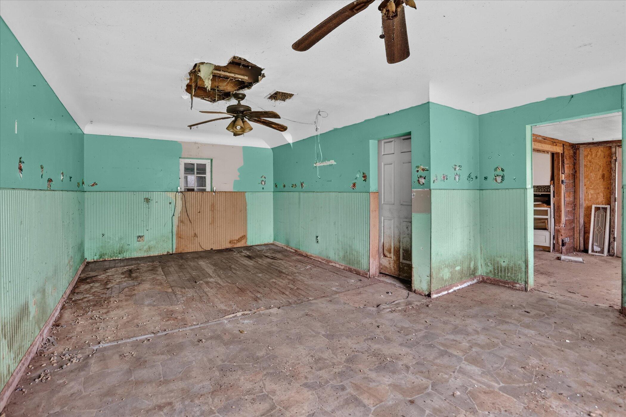 2429 Huron Line Road Ubly, MI 48475 - Photo 22 of 29 22-2429-Huron-Line-Rd-WindowStill