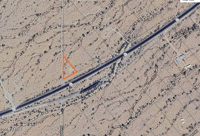 a close up of a snow in the beach