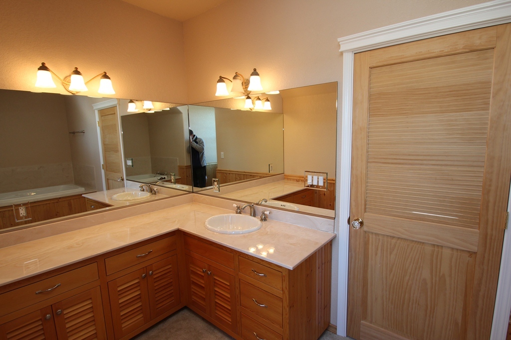 13873 Oak Run Road Oak Run, CA 96069 - Photo 23 of 34 Bath 1