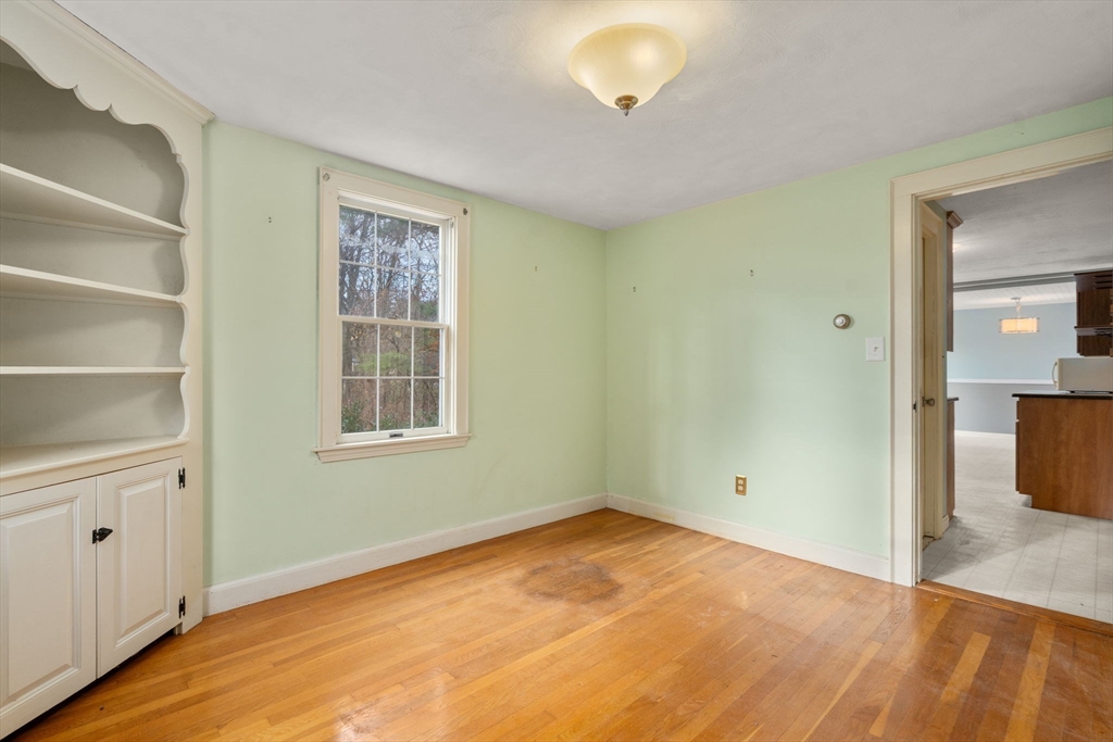 43 Oriole Road Westwood, MA 02090 - Photo 14 of 26