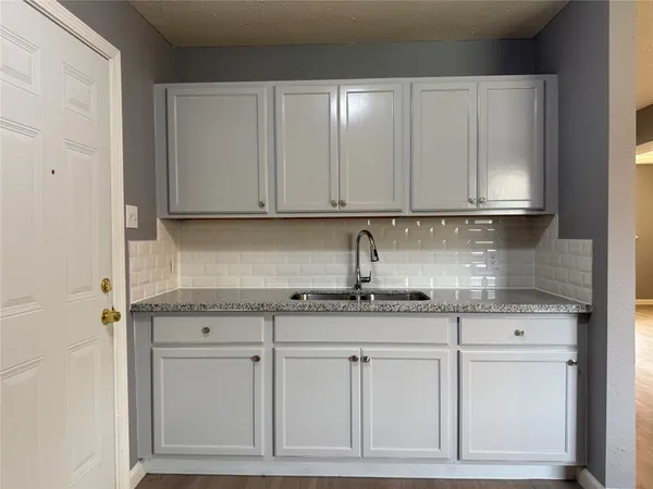 $975 | 8010 Roswell Street, Unit 3, Houston, TX 77022