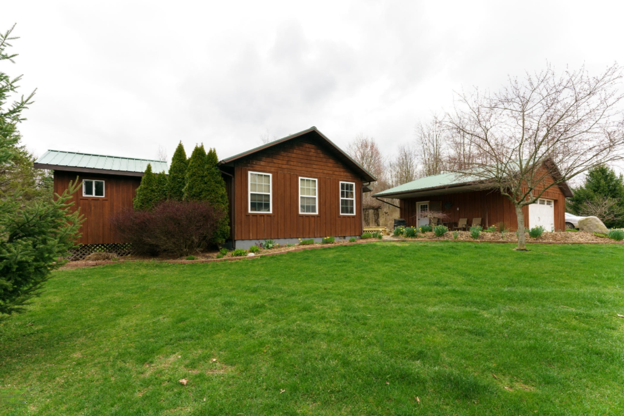 6261 Cooney Road Delton, MI 49046 - Photo 4 of 73 Cooney_Rd_6261_Delton_49046-SpringReshoo