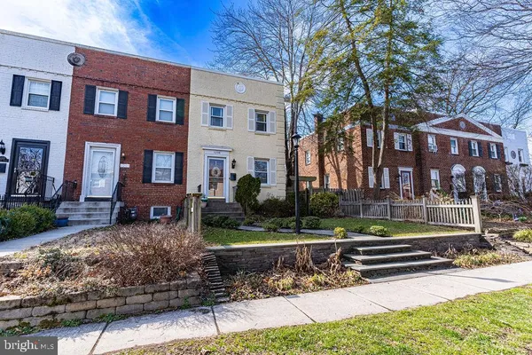 $4,000 | 1206 Colonial Avenue, Alexandria, VA 22314