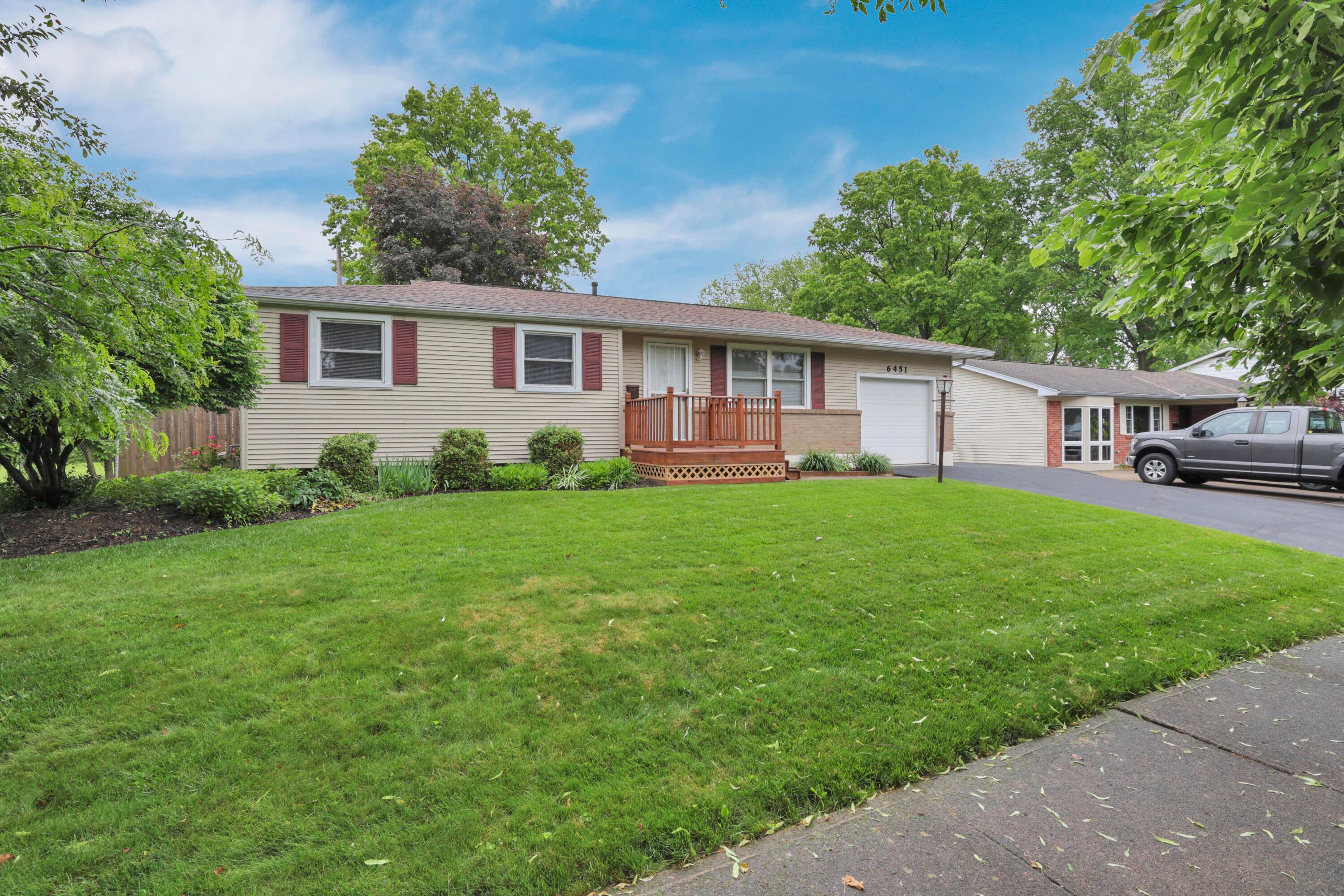 6451 Faircrest Road Columbus, OH 43229 - Photo 2 of 20 Awesome Ranch