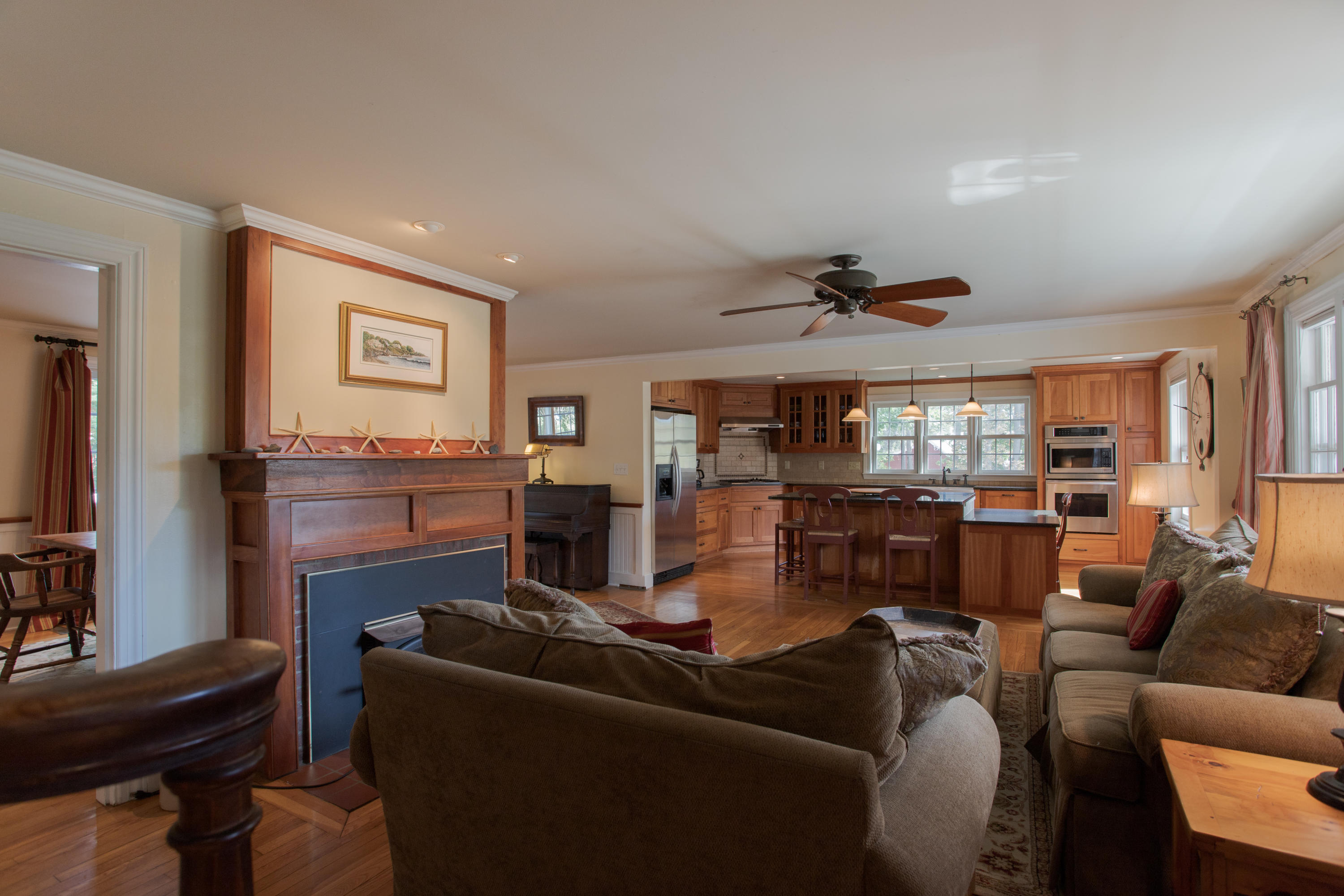 204 Long Sands Road York, ME 03909 - Photo 5 of 34 204 Long Sands Road