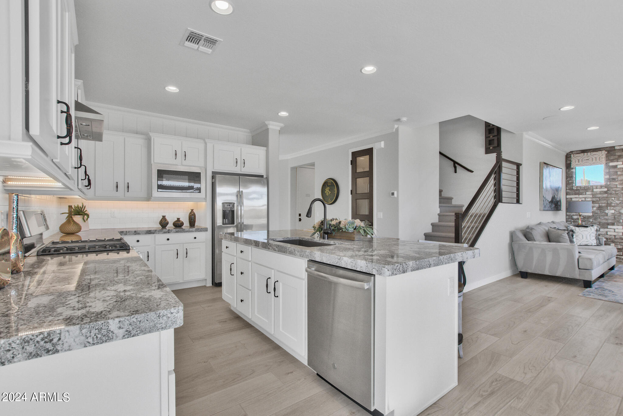 3642 East Roland Street Mesa, AZ 85213 - Photo 8 of 18 Res 4 Kitchen