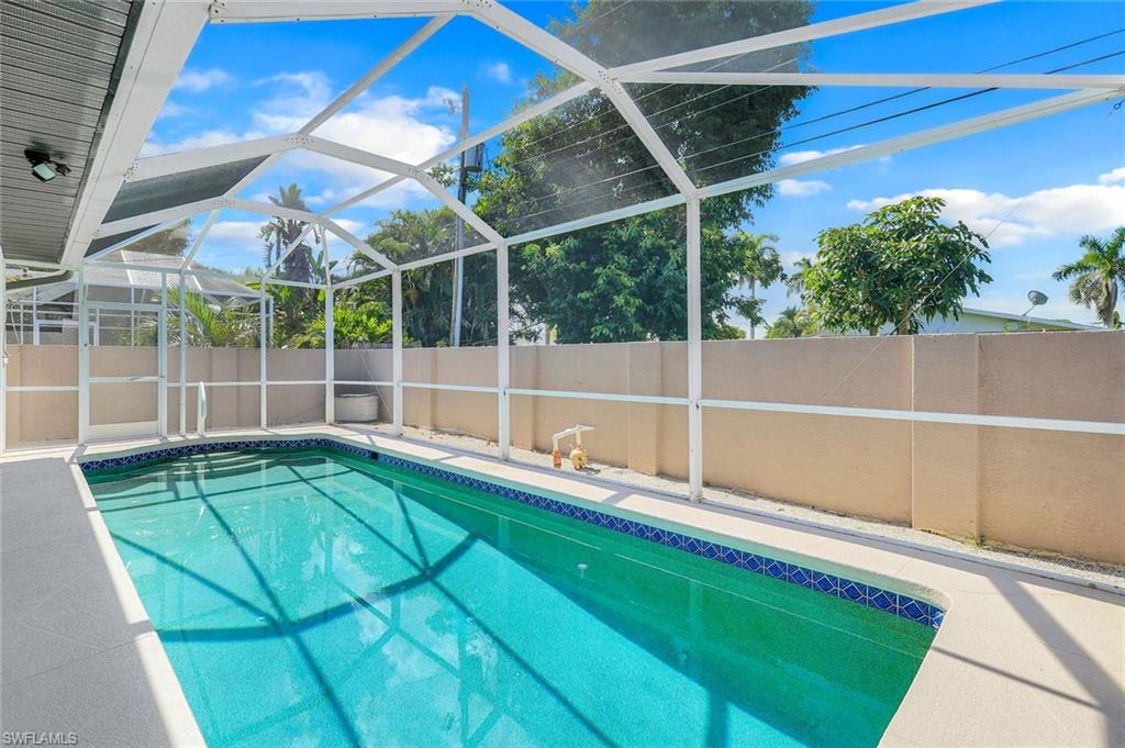 746 101st Avenue North Naples, FL 34108 - Photo 25 of 33