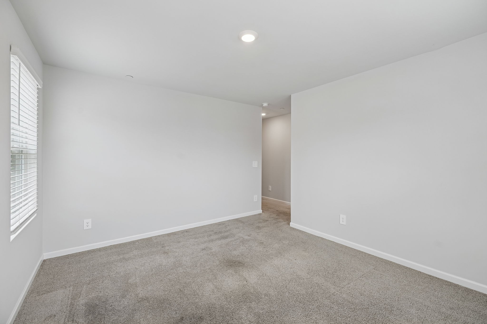 174 Mackenzie Way Lewisburg, TN 37091 - Photo 22 of 33 an empty room with a empty space and window