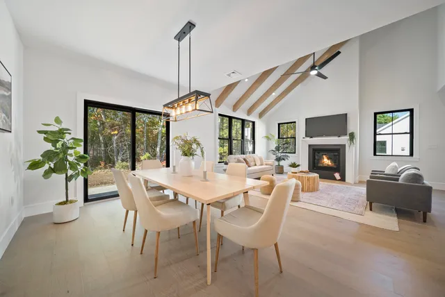 $1,025,000 | 98 Trails Edge Road, Unit 19, Windham, NH 03087