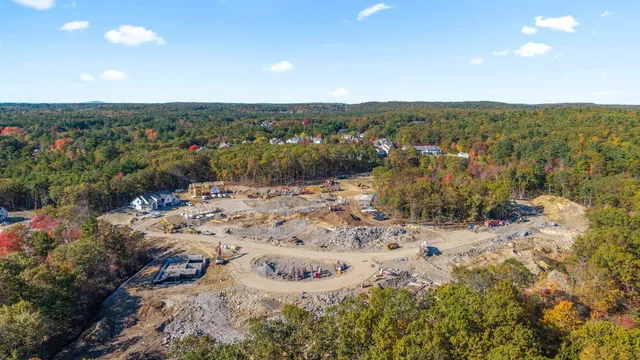 $1,025,000 | 98 Trails Edge Road, Unit 19, Windham, NH 03087