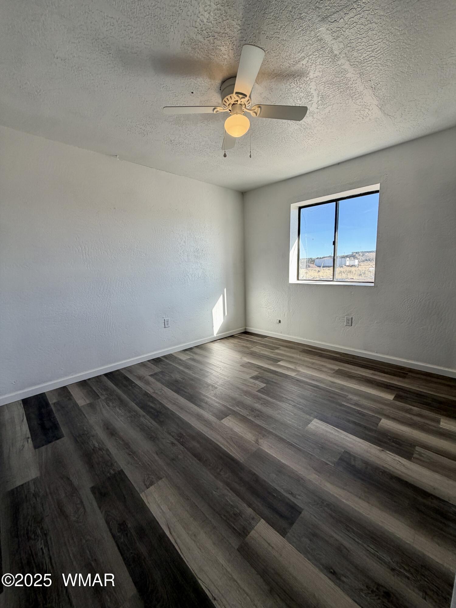 1647 Becker Lane Springerville, AZ 85938 - Photo 14 of 23 Second Bedroom