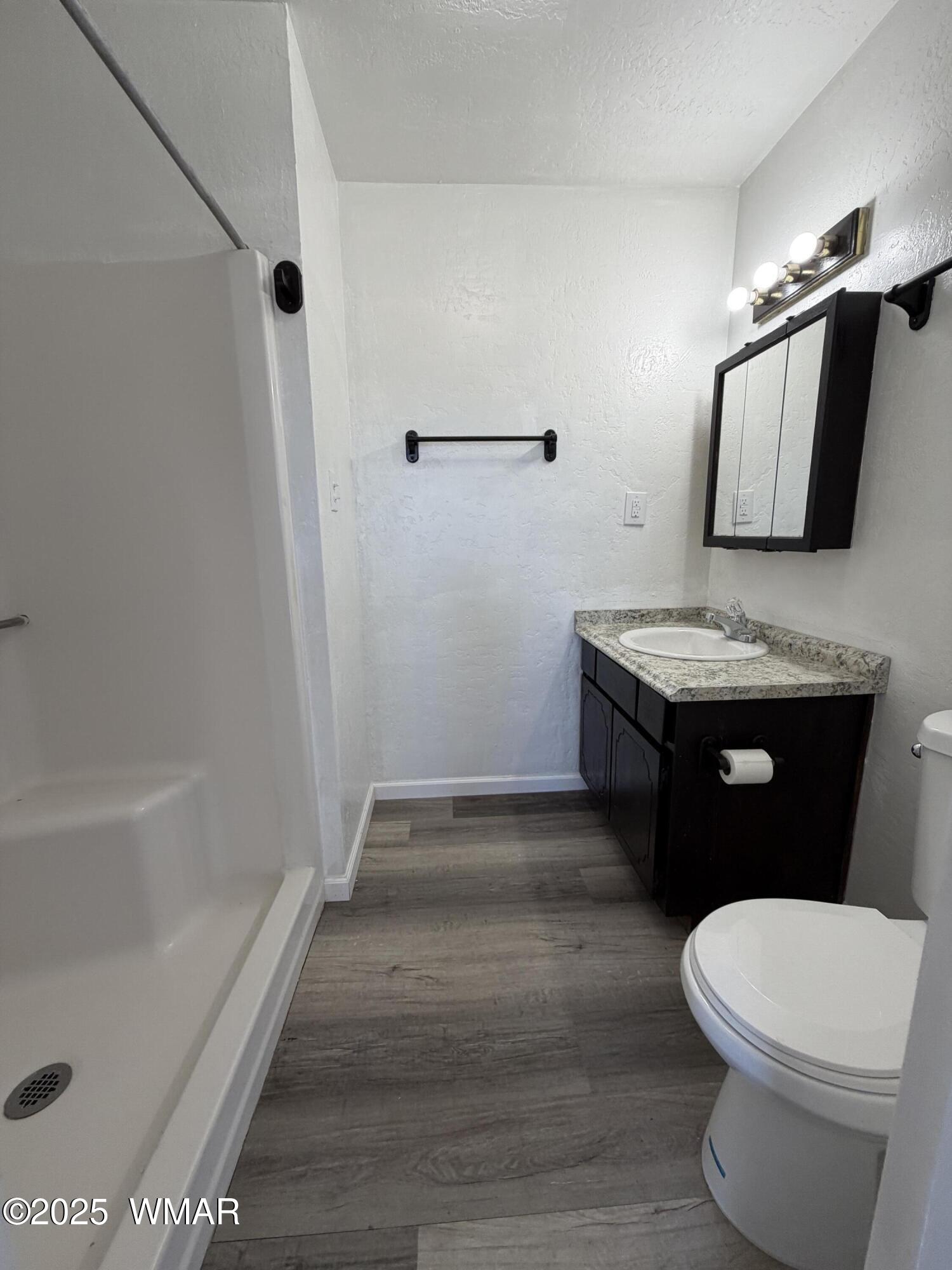 1647 Becker Lane Springerville, AZ 85938 - Photo 15 of 23 Second Bedroom En Suite Bathroom