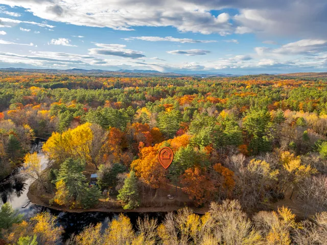 $337,000 | 27 Brilliant Way, Naples, ME 04055