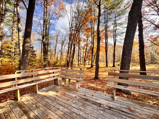 $337,000 | 27 Brilliant Way, Naples, ME 04055