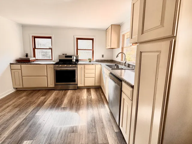 $337,000 | 27 Brilliant Way, Naples, ME 04055