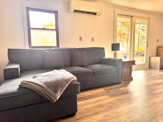 $337,000 | 27 Brilliant Way, Naples, ME 04055