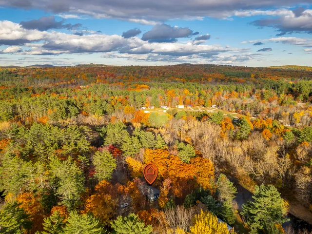 $337,000 | 27 Brilliant Way, Naples, ME 04055