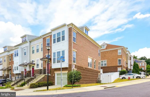 $3,425 | 22464 Faith Terrace, Brambleton, VA 20148