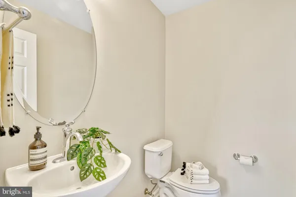 $3,425 | 22464 Faith Terrace, Brambleton, VA 20148