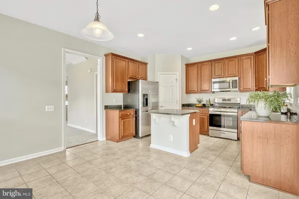 $3,425 | 22464 Faith Terrace, Brambleton, VA 20148