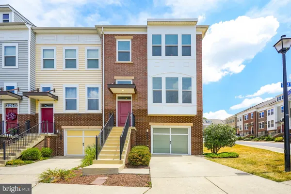 $3,425 | 22464 Faith Terrace, Brambleton, VA 20148