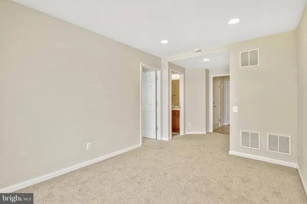 $3,425 | 22464 Faith Terrace, Brambleton, VA 20148