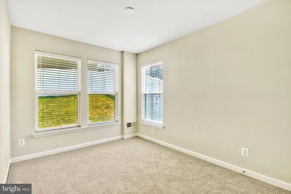 $3,425 | 22464 Faith Terrace, Brambleton, VA 20148