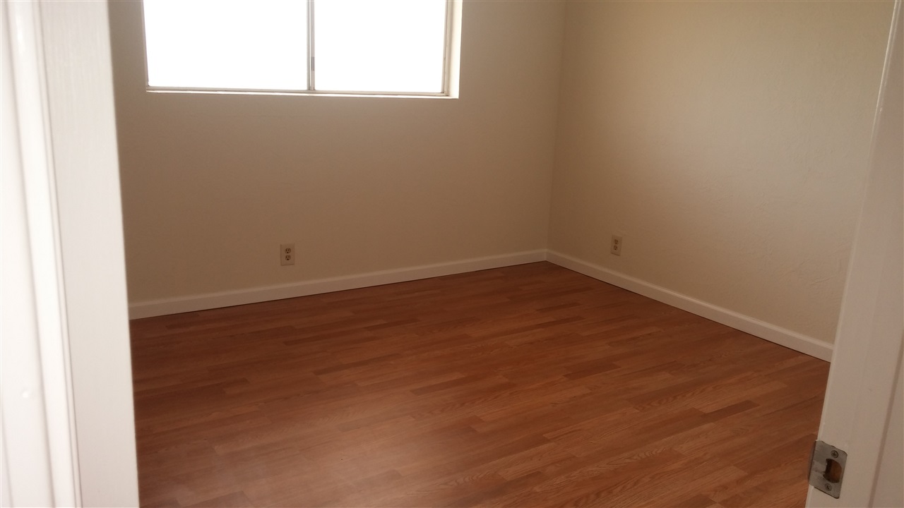 760 South Kihei Road, Unit 225 Kihei, HI 96753 - Photo 10 of 14 an empty room with a window
