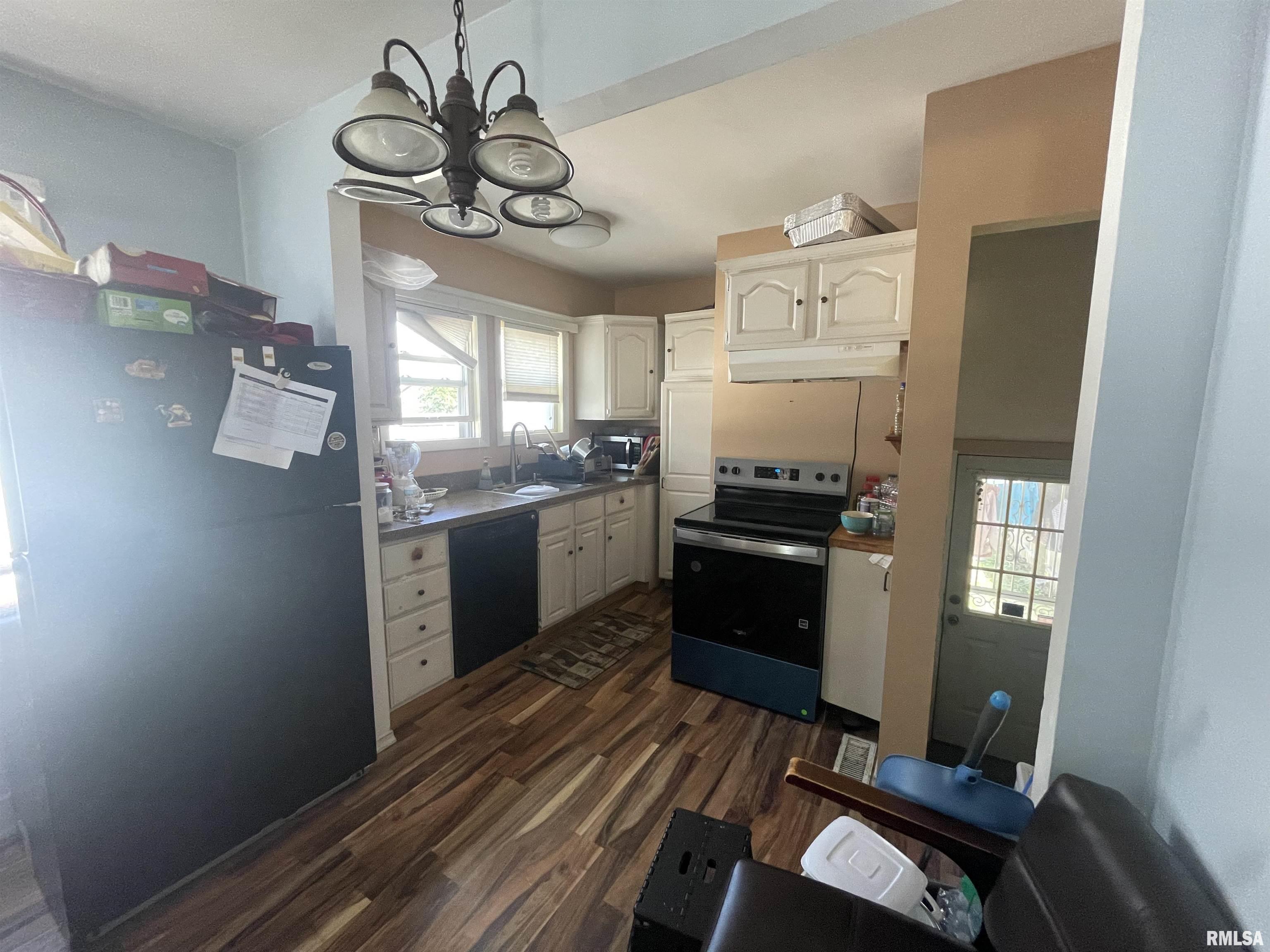 2408 South 4th Street Springfield, IL 62703 - Photo 3 of 28