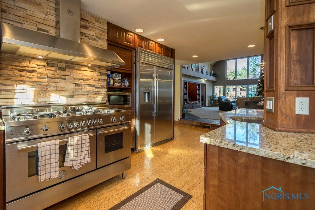 4316 Sheraton Road Toledo, OH 43615 - Photo 13 of 28 Gallery Image 13
