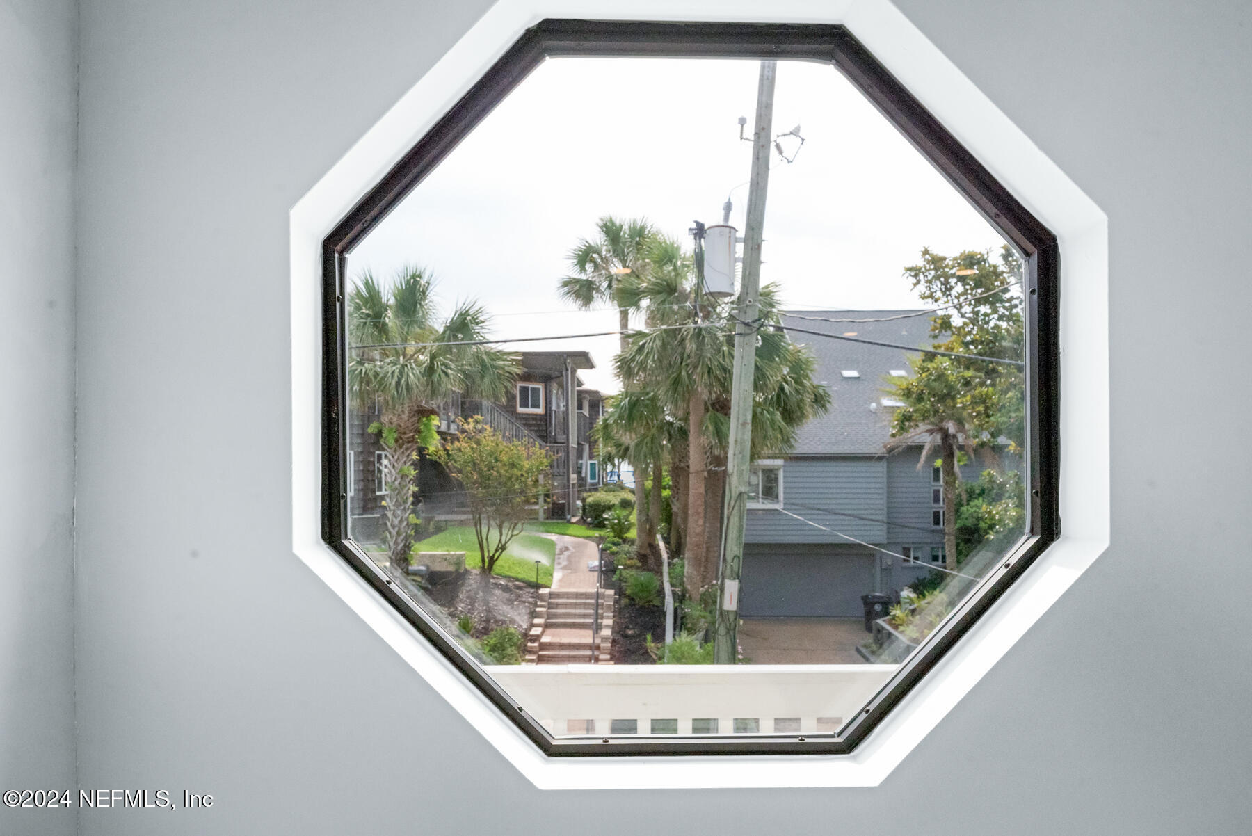 1850 Beach Avenue Atlantic Beach, FL 32233 - Photo 14 of 52 a view of a porch