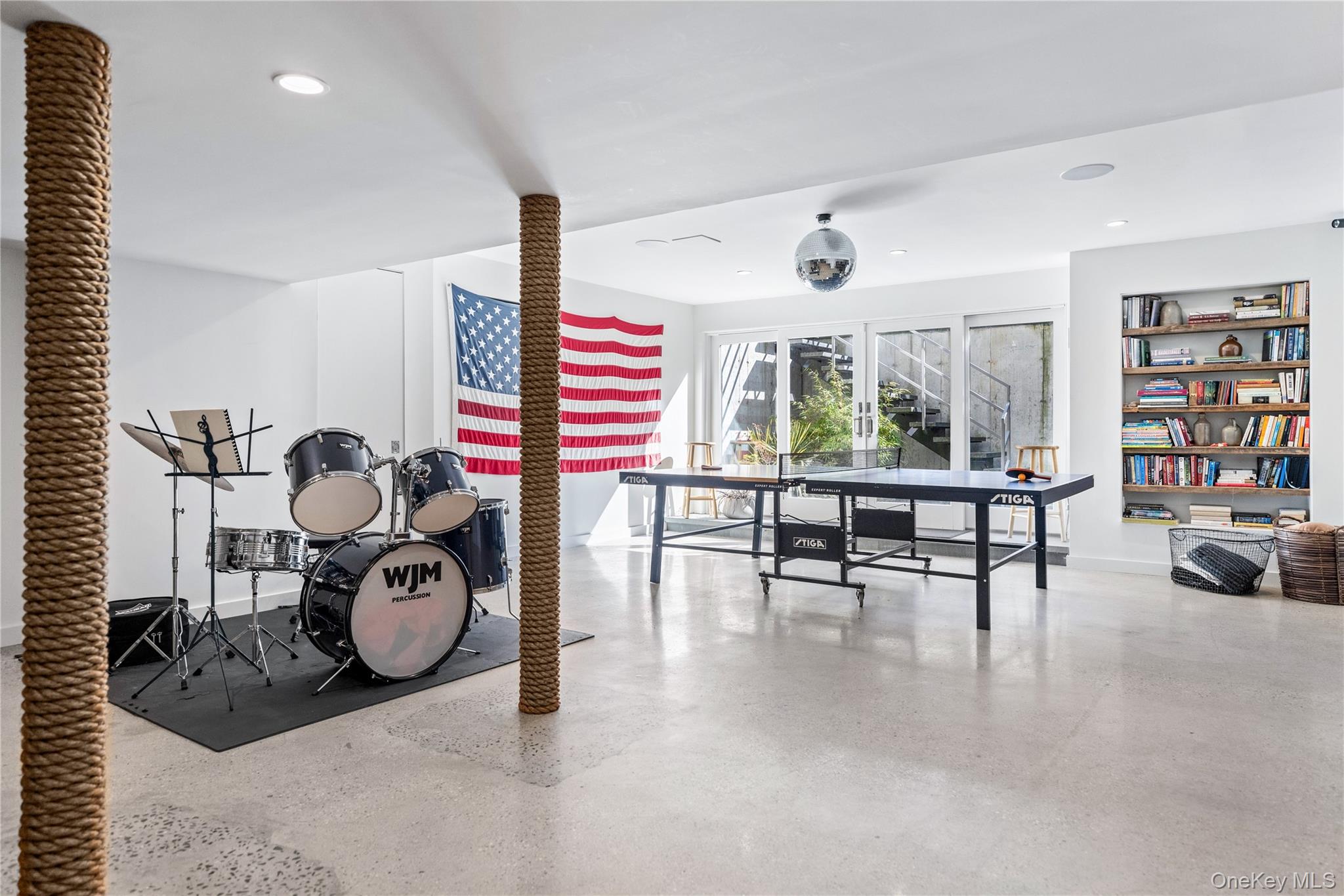 25 Soundview Lane Sands Point, NY 11050 - Photo 31 of 43 a view of a room with gym equipment